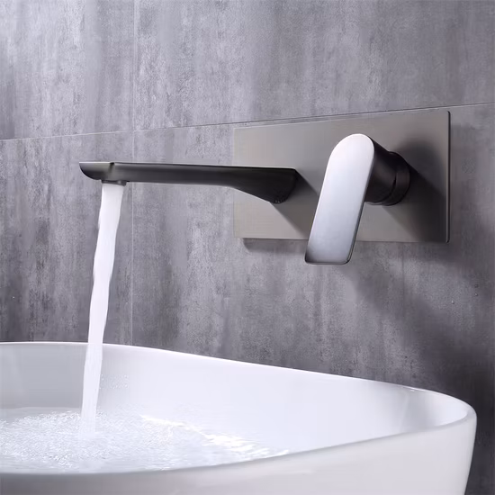 Rubinetto per lavabo a parete personalizzato con valvola di arresto OEM e ODM con placcatura in ottone